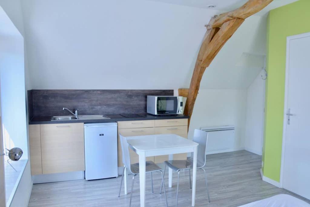 La Petite Maison Appartement 2 Avoine Εξωτερικό φωτογραφία